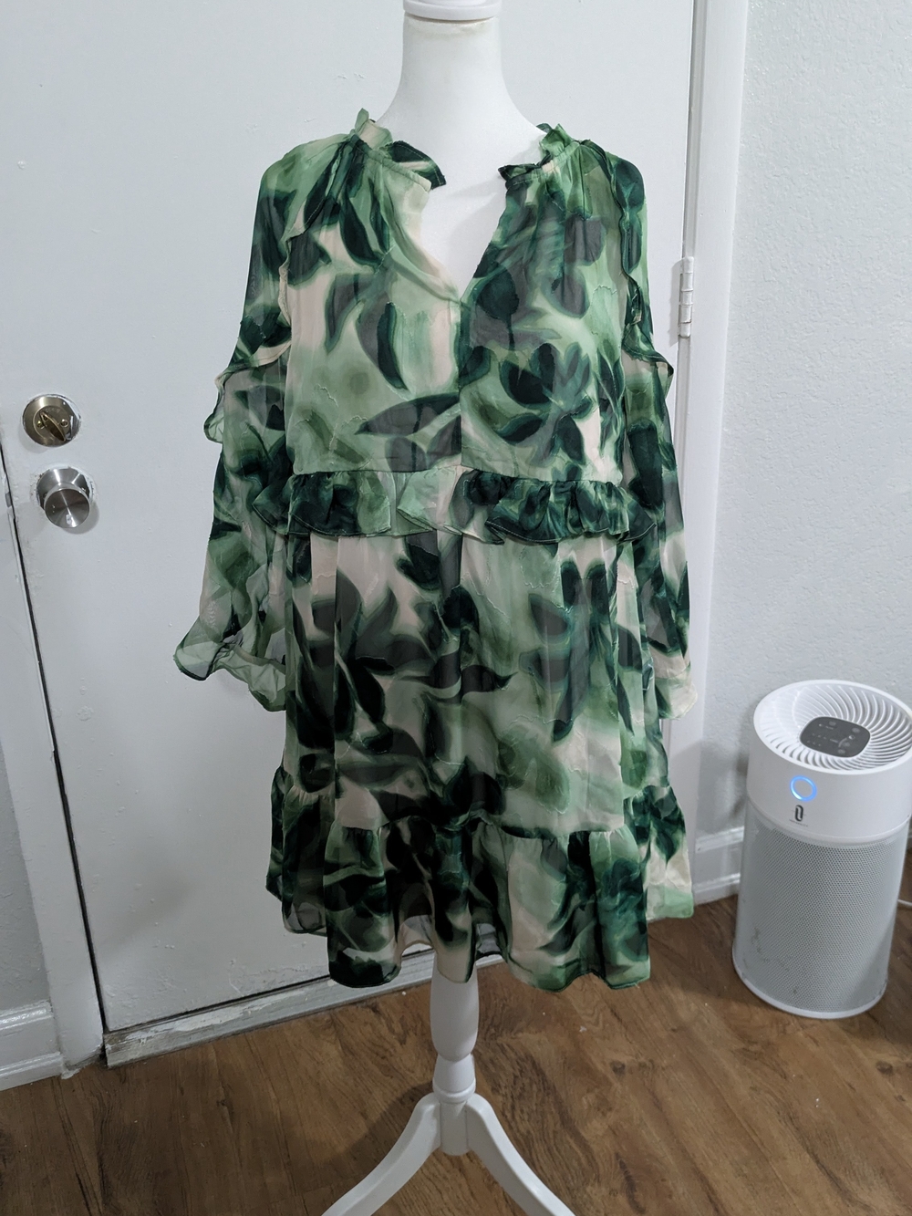 London Times Green Leaf-Print Tiered Mini Dress